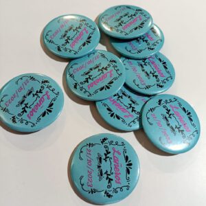Chapas redondas de 58 mm.